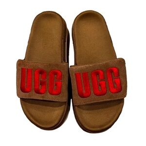 UGG slides size 7